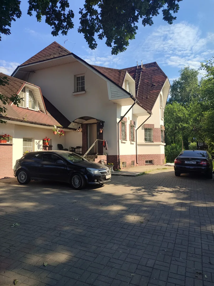 Дом для проживания работников
